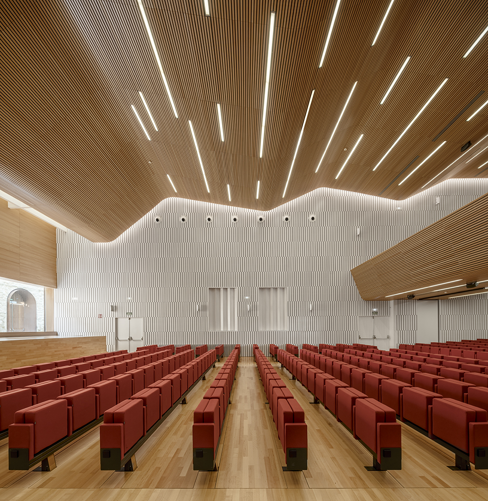 Restoration of the Conference Centre  in Córdoba, Spain.