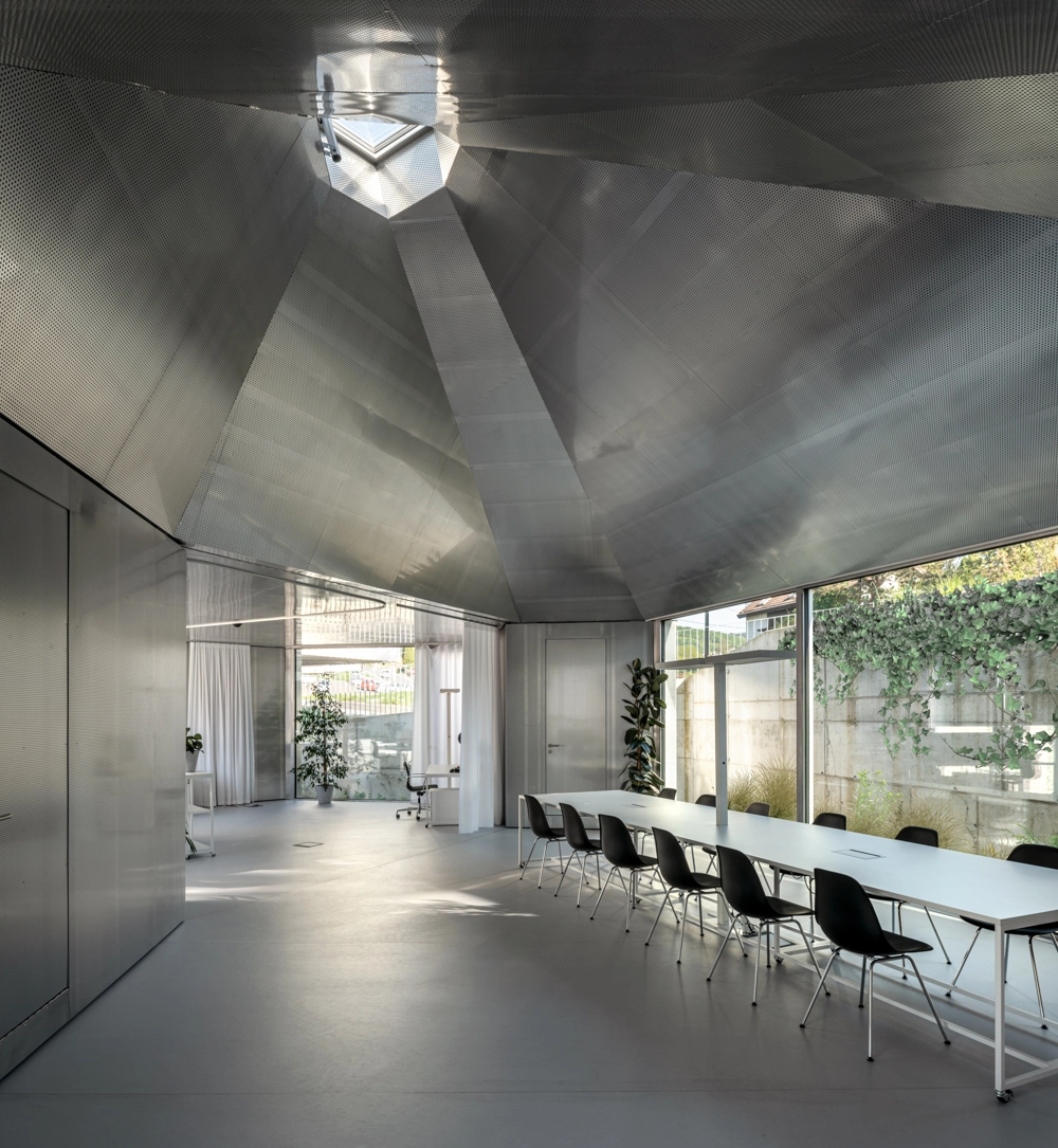 Modular office research center in Vizovice, Czech Republic | Chybik-Kristof architects + Koma modular