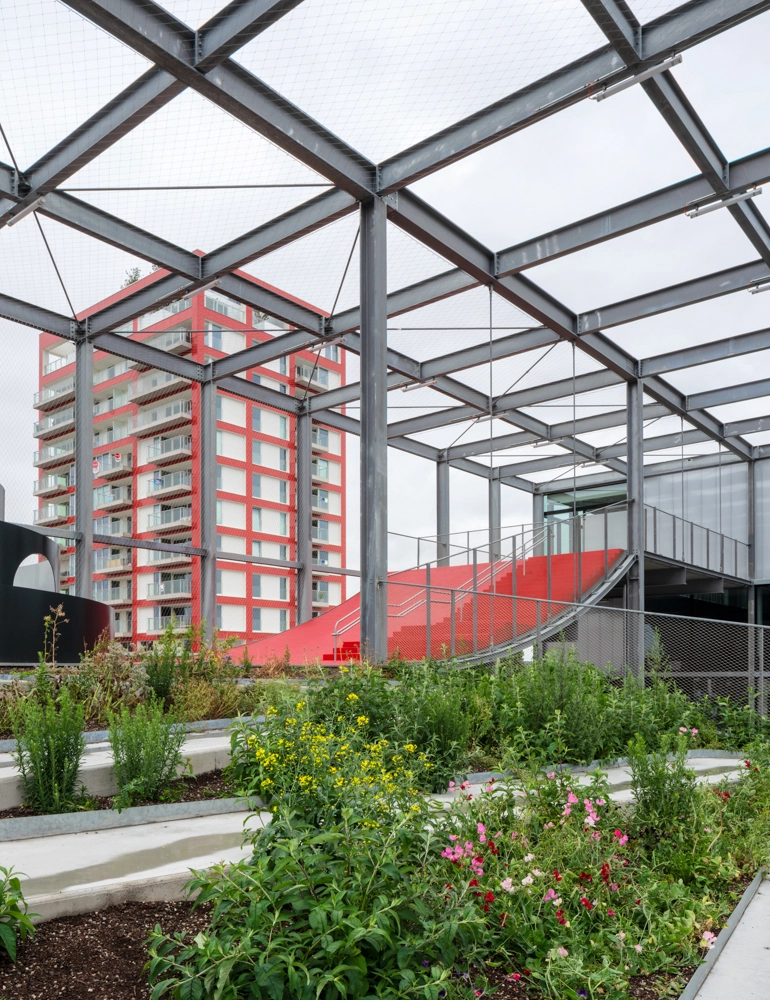 Multipurpose school building in Ghent, Belgium